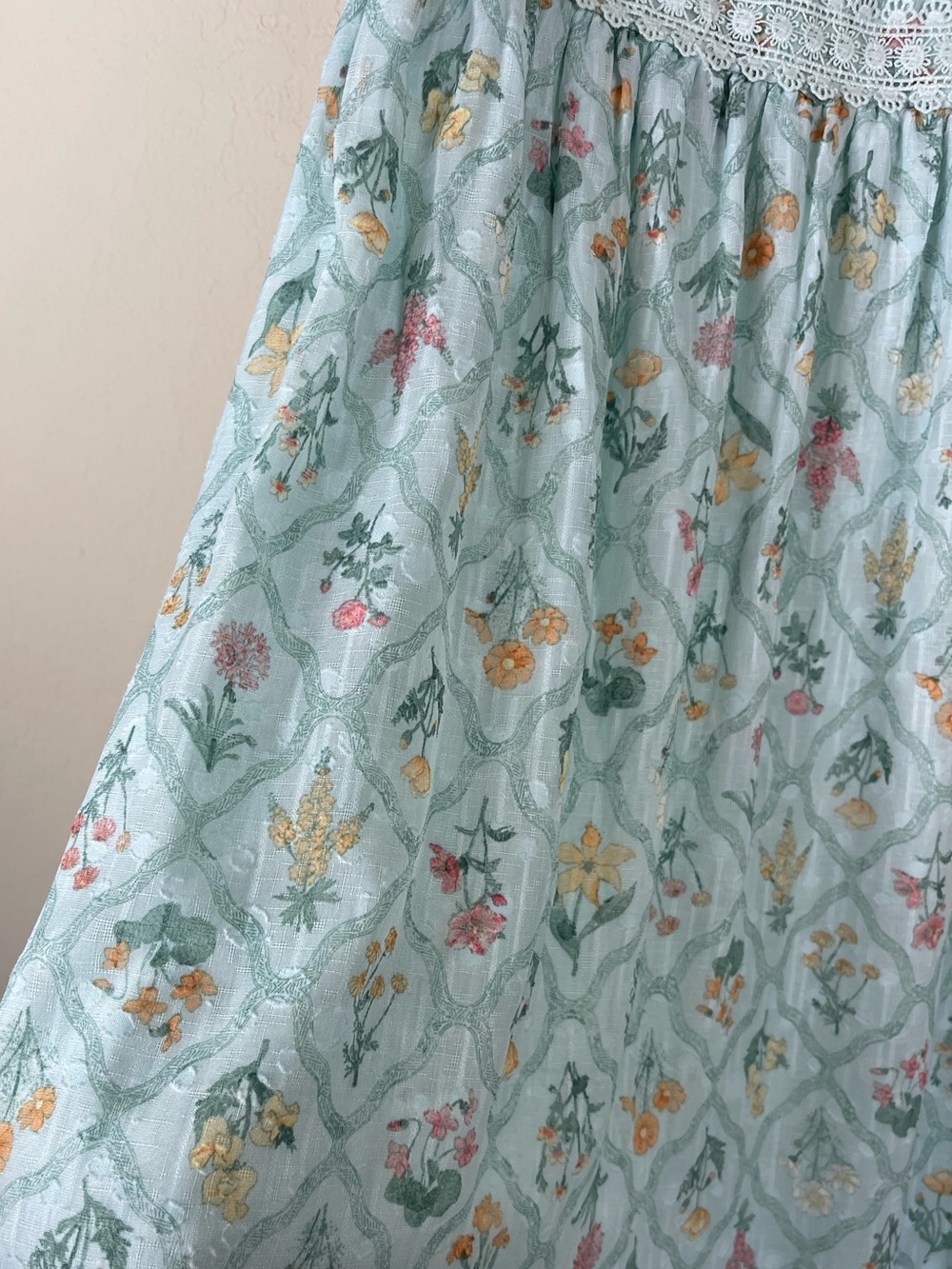Blu Pepper Floral Tiered Maxi Dress Lace Tie Straps Size Small NWT - Picture 7 of 8